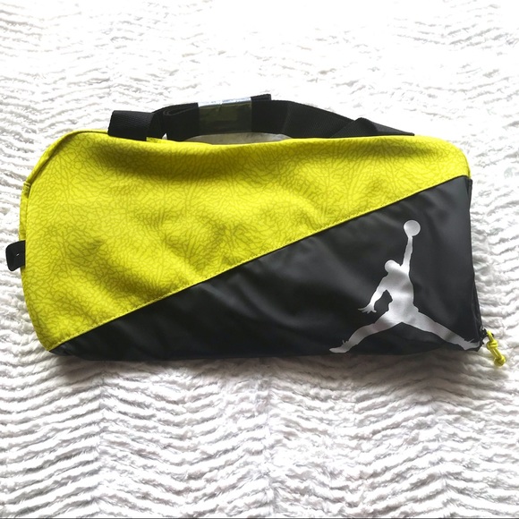 jordan elemental medium duffle bag